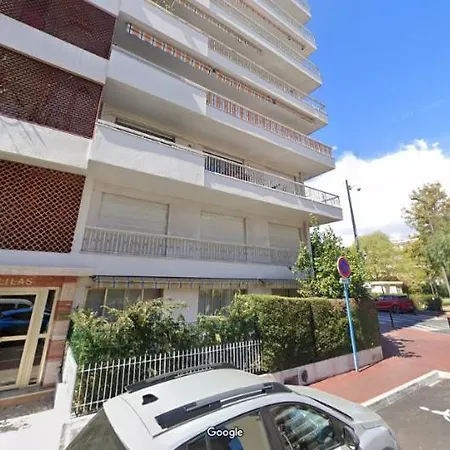 Proche Avec Grand Balcon Lejlighed *